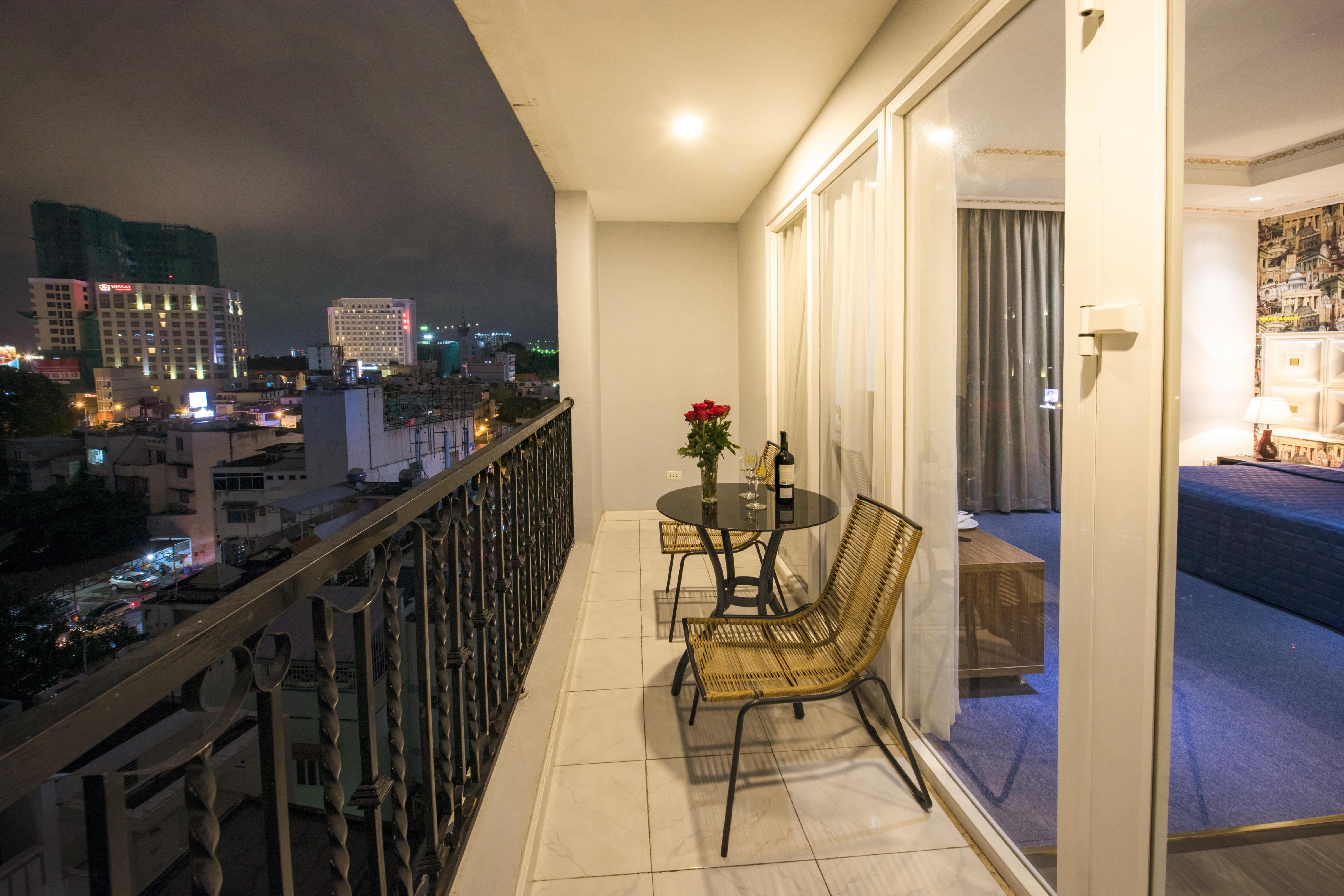 Golden Crown Hotel Ho Chi Minh City Bagian luar foto