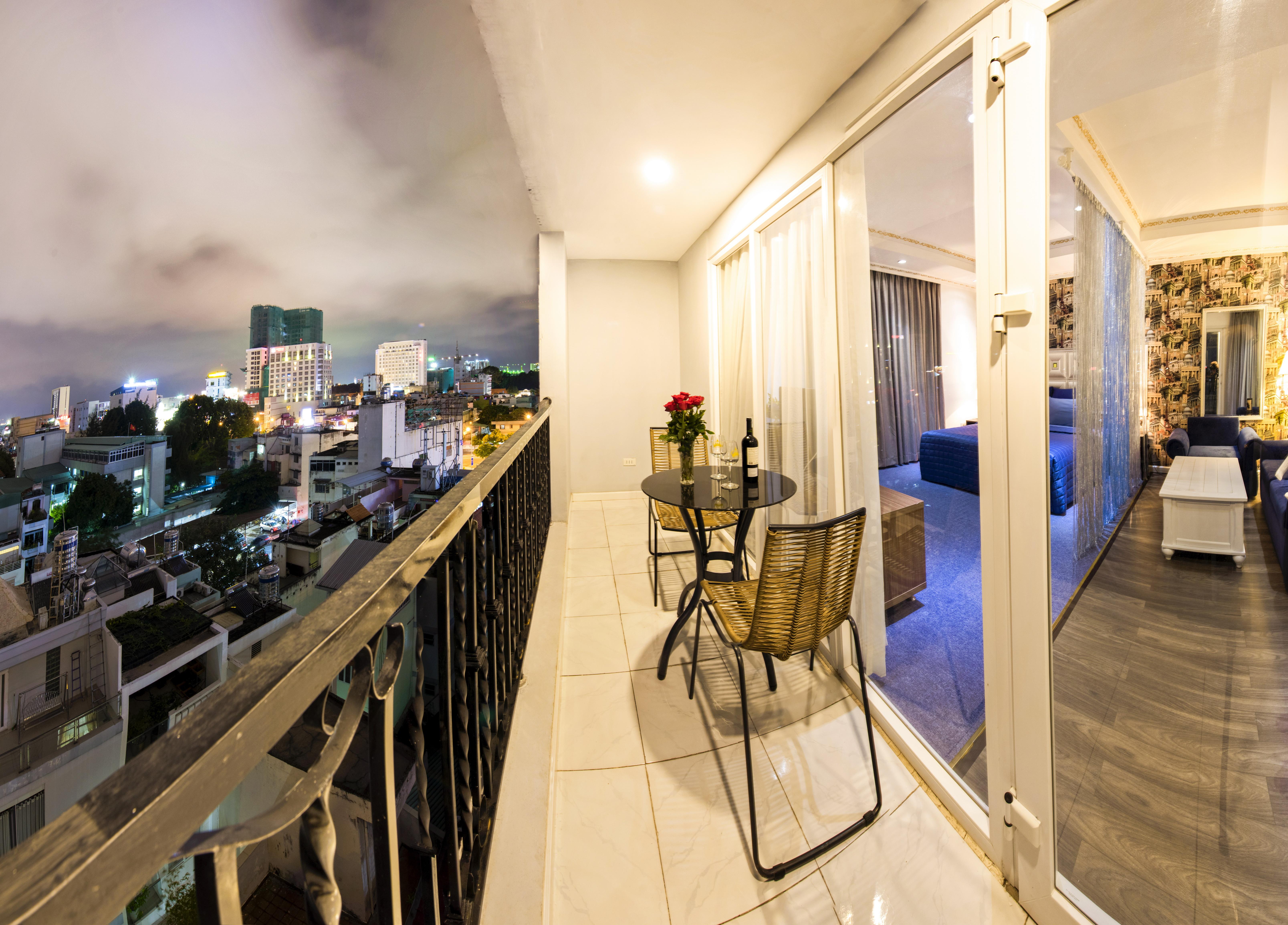 Golden Crown Hotel Ho Chi Minh City Bagian luar foto