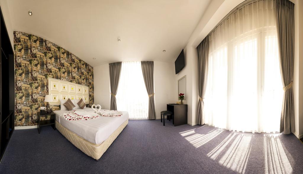 Golden Crown Hotel Ho Chi Minh City Bagian luar foto